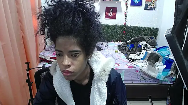 Snapshot of thianahorny chatting on 05-22-26, 01:09 thianahorny online show from 05-22-26, 01:09