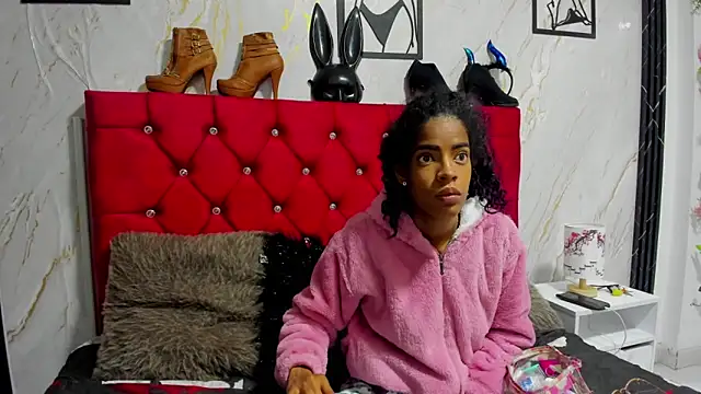 thianahorny online show from 03-19-26, 09:42