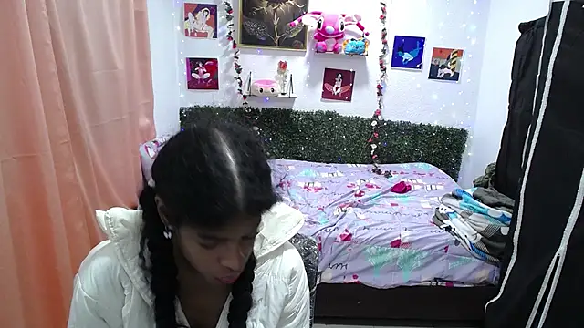 Snapshot of thianahorny chatting on 04-21-26, 12:23 thianahorny online show from 04-21-26, 12:23