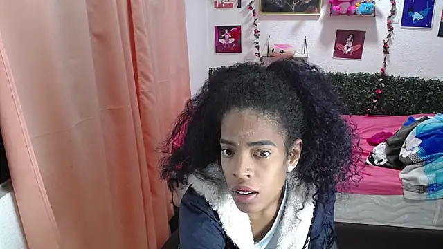 Snapshot of thianahorny chatting on 05-30-26, 01:50 thianahorny online show from 05-30-26, 01:50