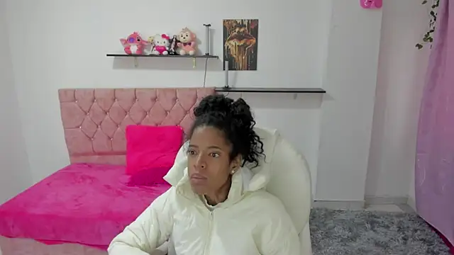 thianahorny online show from 01-12-26, 12:12