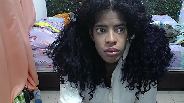 Snapshot of thianahorny chatting on 05-12-26, 12:33 thianahorny online show from 05-12-26, 12:33