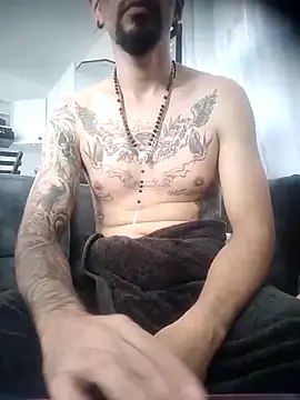 Juicydick420-xxx online show from 11-05-25, 09:40