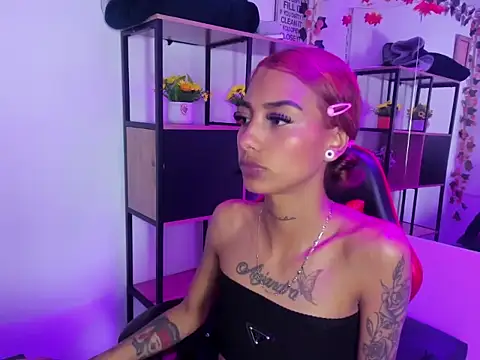 KarlaSlutSkinny   online show from 12-05-25, 03:27