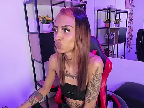 KarlaSlutSkinny   online show from 11-11-25, 04:02