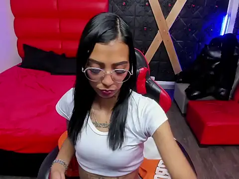 KarlaSlutSkinny   online show from 04-11-26, 08:34