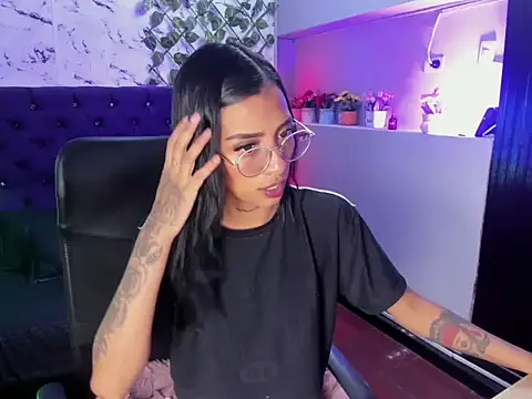 KarlaSlutSkinny   online show from 04-16-26, 09:39