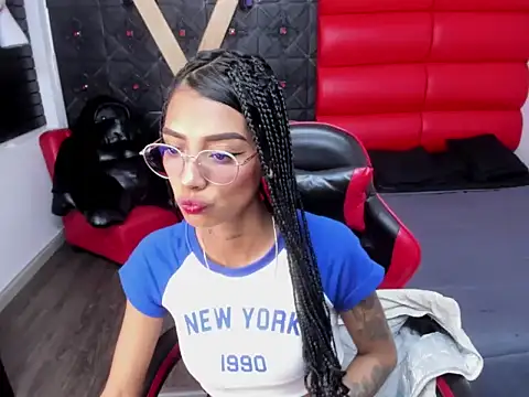 KarlaSlutSkinny   online show from 05-15-26, 08:18