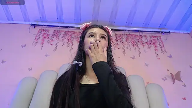 SweetRenata  online show from 11-05-25, 12:08