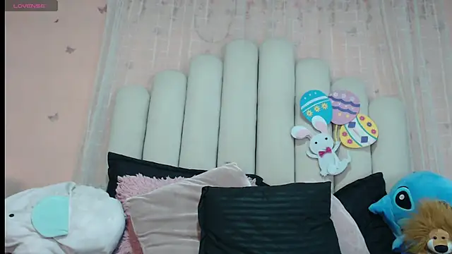 Snapshot of SweetRenata_ chatting on 02-12-26, 11:32 SweetRenata online show from 02-12-26, 11:32