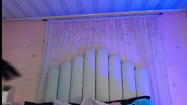 Snapshot of SweetRenata_ chatting on 02-09-26, 11:30 SweetRenata online show from 02-09-26, 11:30