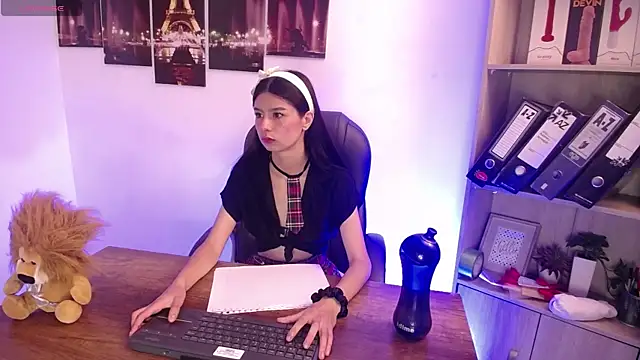 Snapshot of SweetRenata_ chatting on 02-13-26, 12:05 SweetRenata online show from 02-13-26, 12:05