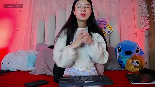 SweetRenata  online show from 03-05-26, 11:51