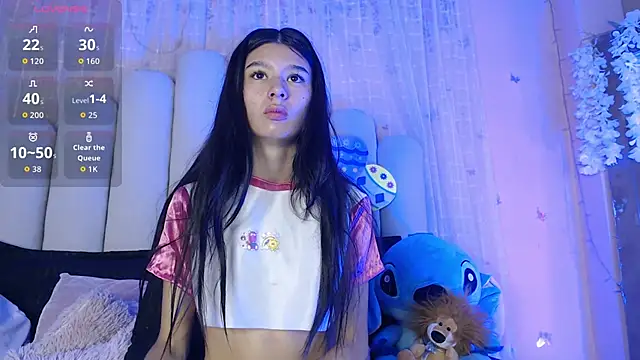 Snapshot of SweetRenata_ chatting on 02-17-26, 12:35 SweetRenata online show from 02-17-26, 12:35