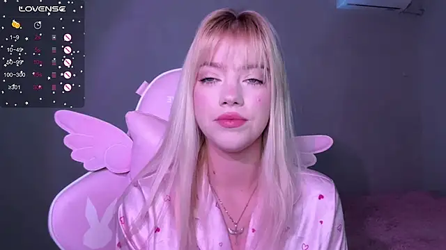 myprettylola online show from 11-19-25, 07:58