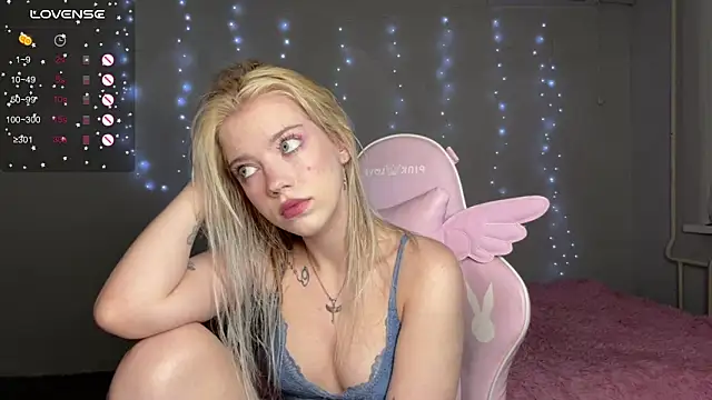 myprettylola online show from 03-14-26, 03:51