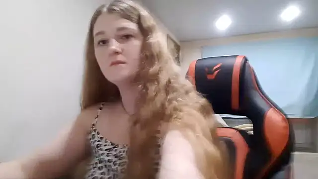 KissFlamee online show from 11-03-25, 03:37