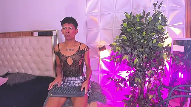 Ethan thouse online show from 10-27-25, 07:26