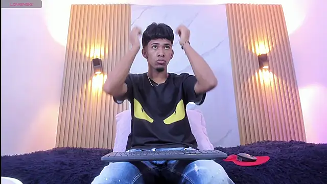 Ethan thouse online show from 10-11-25, 03:07