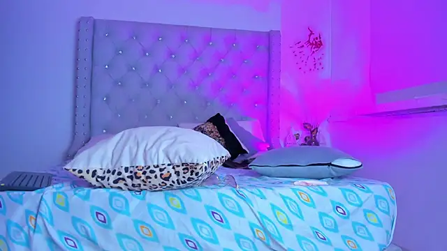 ChocoBunny1 online show from 11-16-25, 05:23