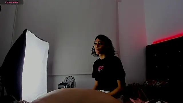 ChocoBunny1 online show from 06-19-26, 03:34