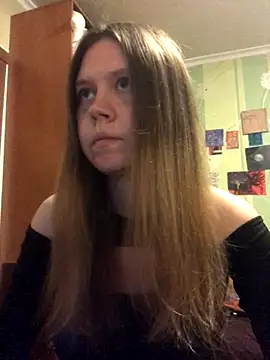 Snapshot of LunaVirelle chatting on 10-17-25, 09:16 LunaVirelle online show from 10-17-25, 09:16