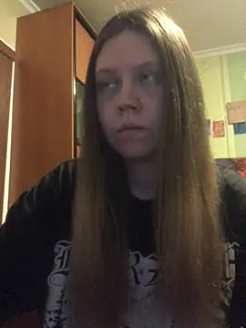 LunaVirelle online show from 04-28-26, 05:50