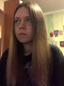 LunaVirelle online show from 11-06-25, 05:39