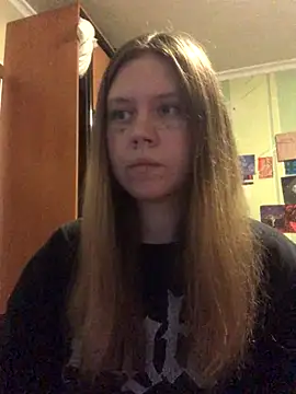 Snapshot of LunaVirelle chatting on 10-25-25, 07:58 LunaVirelle online show from 10-25-25, 07:58