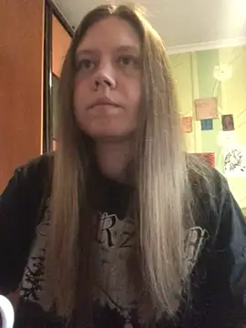 LunaVirelle online show from 04-27-26, 04:38