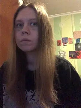 LunaVirelle online show from 11-04-25, 03:49