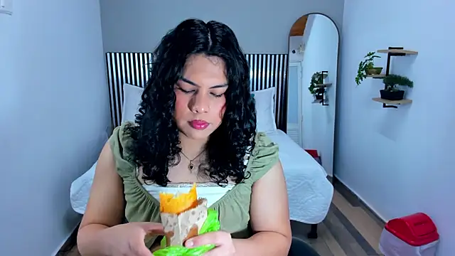 Little Alli online show from 03-04-26, 01:02