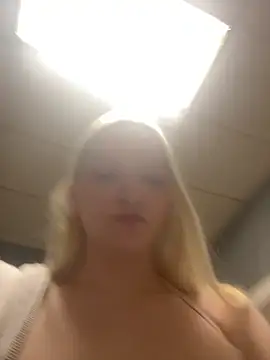 lexuslover687 online show from 04-21-26, 01:42