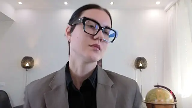 Marie Fitch online show from 05-08-26, 03:10