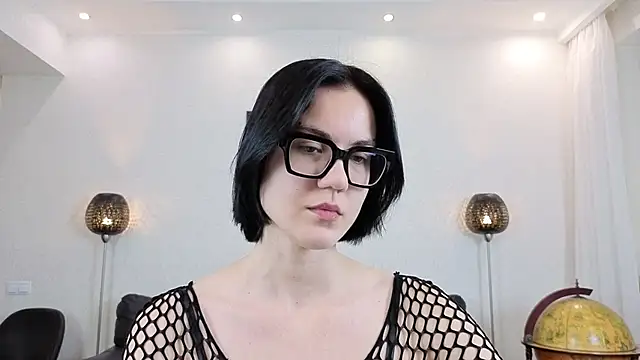 Marie Fitch online show from 01-07-26, 01:32