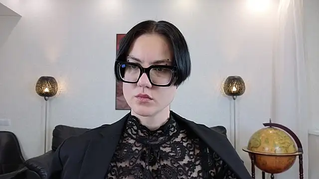 Marie Fitch online show from 05-25-26, 01:05