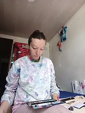 Lucy colee online show from 11-21-25, 03:33