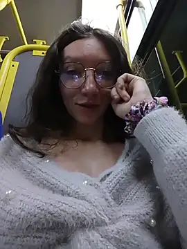 Lucy colee online show from 11-17-25, 12:25