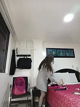 Lucy colee online show from 11-23-25, 01:48