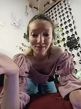 Lucy colee online show from 10-24-25, 12:26