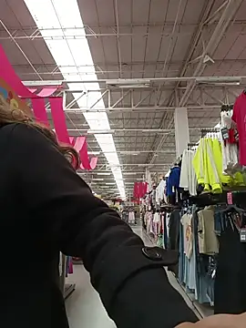 Snapshot of Lucy_colee chatting on 02-18-26, 03:41 Lucy colee online show from 02-18-26, 03:41