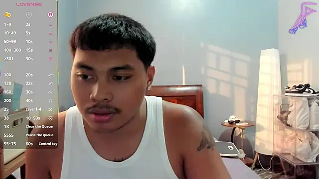 LuisitoJuancho55 online show from 04-13-26, 09:02