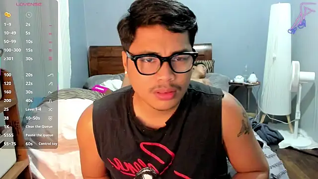 LuisitoJuancho55 online show from 12-21-25, 12:40