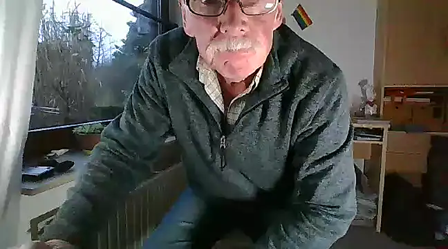 super-snoopy online show from 12-22-24, 03:00