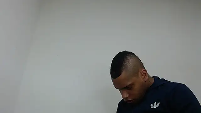 Snapshot of drako_monster chatting on 02-19-26, 10:40 drako monster online show from 02-19-26, 10:40