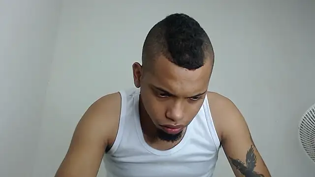 Snapshot of drako_monster chatting on 02-06-26, 03:02 drako monster online show from 02-06-26, 03:02