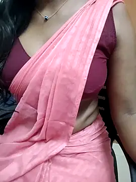 Snapshot of Tamilmallu-duskygirl03 chatting on 06-02-26, 05:40 Tamilmallu-duskygirl03 online show from 06-02-26, 05:40