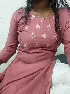 Tamilmallu-duskygirl03 online show from 11-08-25, 09:35