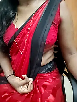 Snapshot of Tamilmallu-duskygirl03 chatting on 06-17-26, 05:18 Tamilmallu-duskygirl03 online show from 06-17-26, 05:18