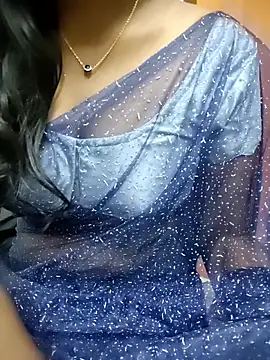 Tamilmallu-duskygirl03 online show from 01-11-26, 05:47